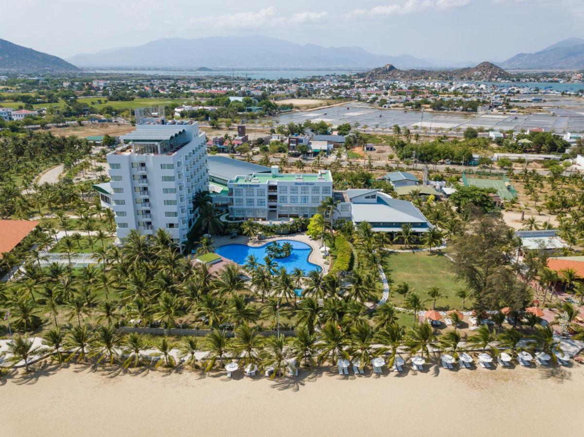 Saigon - Ninh Chu Hotel & Resort Phan Rang Exteriör bild