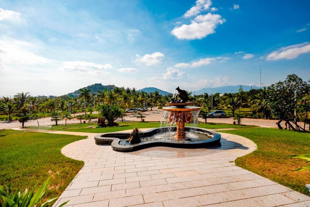 Saigon - Ninh Chu Hotel & Resort Phan Rang Exteriör bild